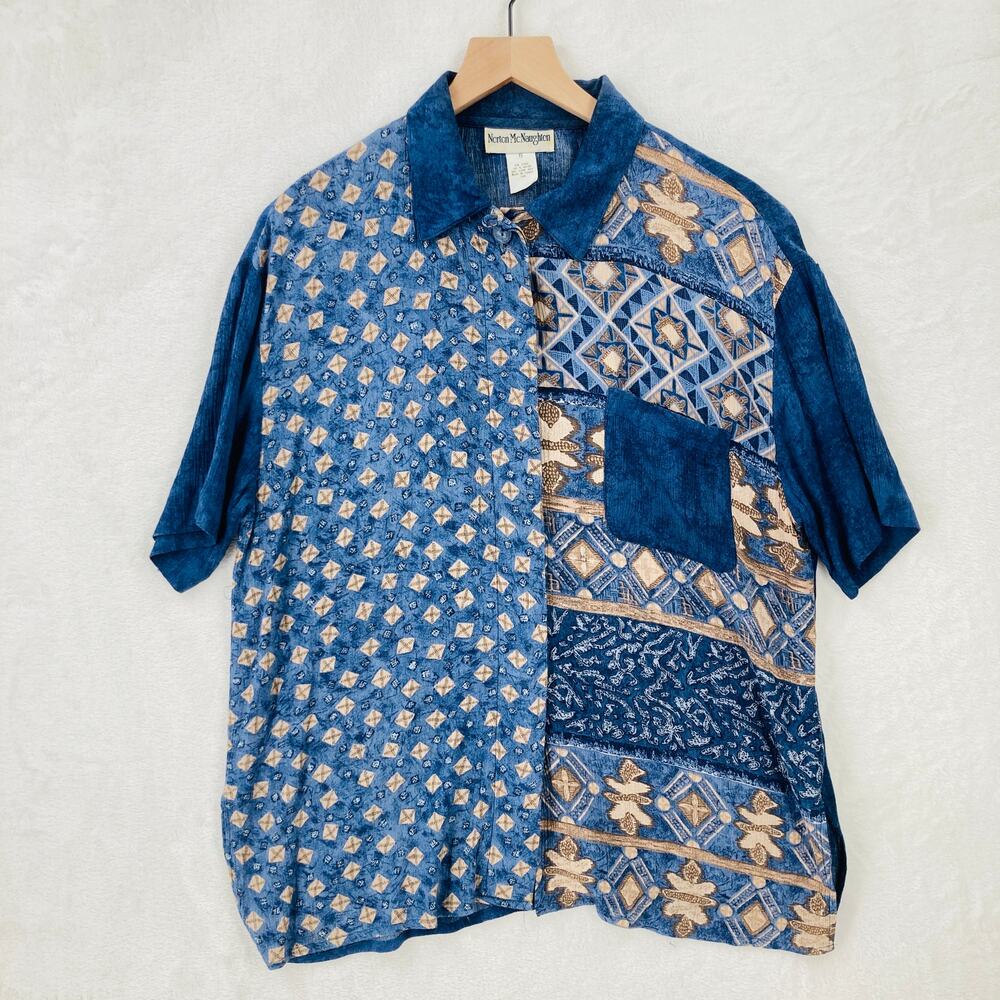 Vintage Norton McNaughton Camp Shirt Womens 8 Rayon Retro Art Button Up Top